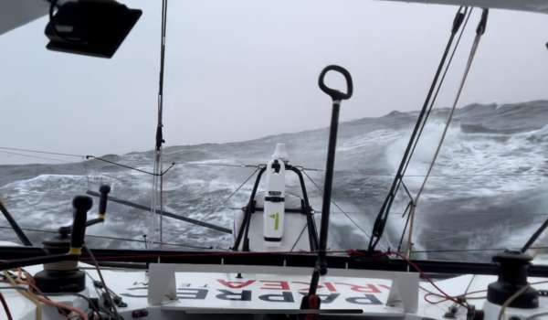 Route du Rhum JOUR 7 : le leader tient bon